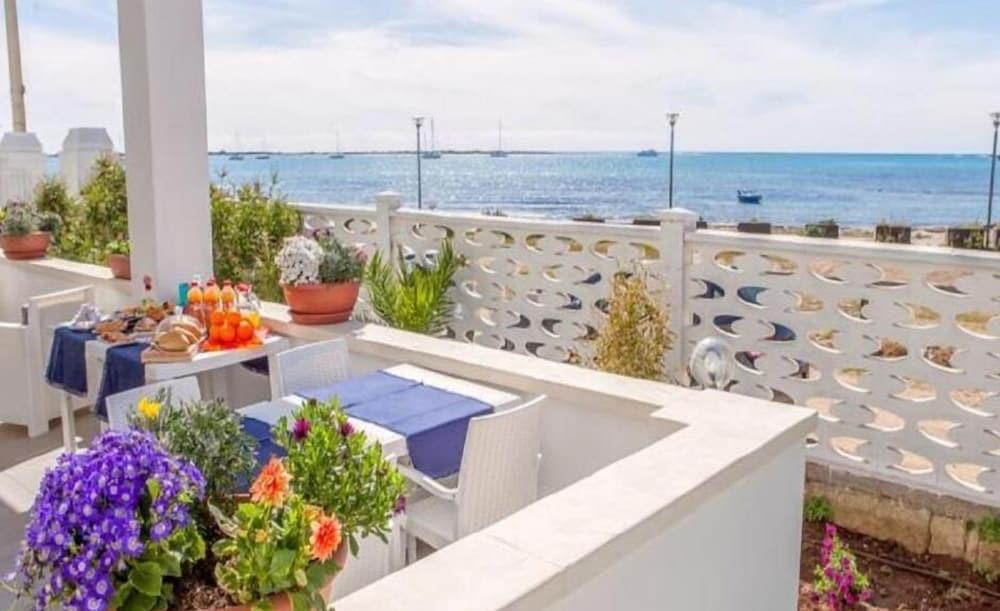 Bed and Breakfast Estasi Sul Mare Porto Cesareo Exterior foto
